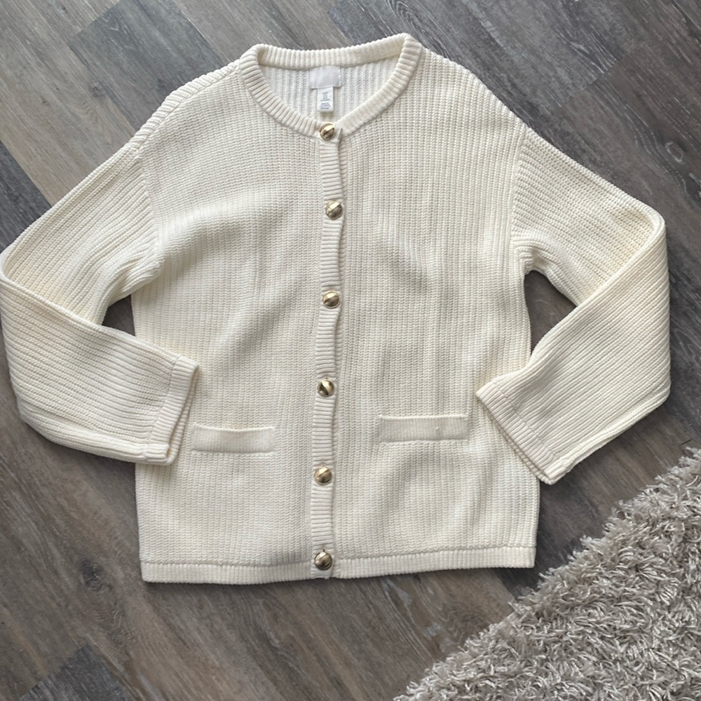 NWOT H&M Cream Cardigan Sweater with gold buttons